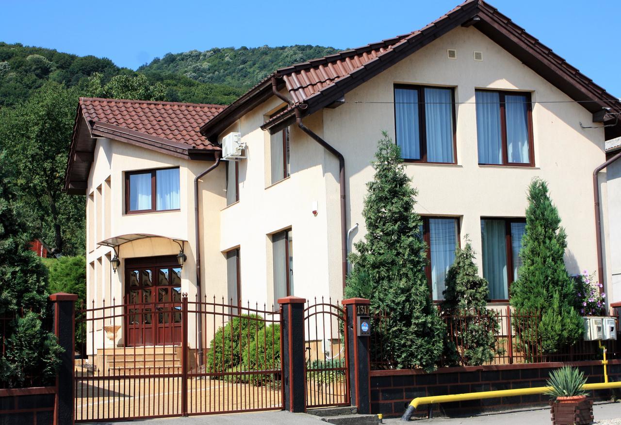 ホテル Silva House デヴァ エクステリア 写真